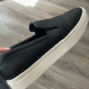 Birdies—Swift 8.5 Leather Black Slip-Ons